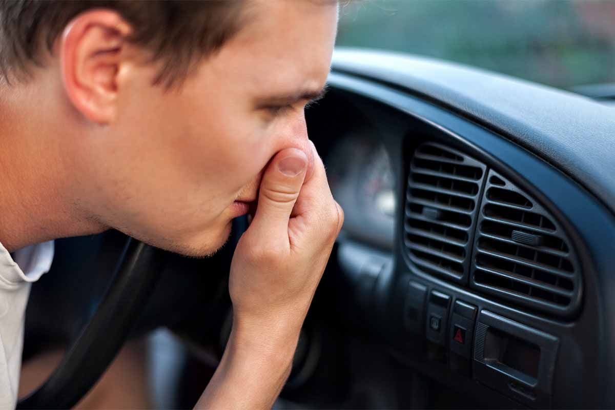 علت بوی بد کولر خودرو و راهکارهای رفع آن
